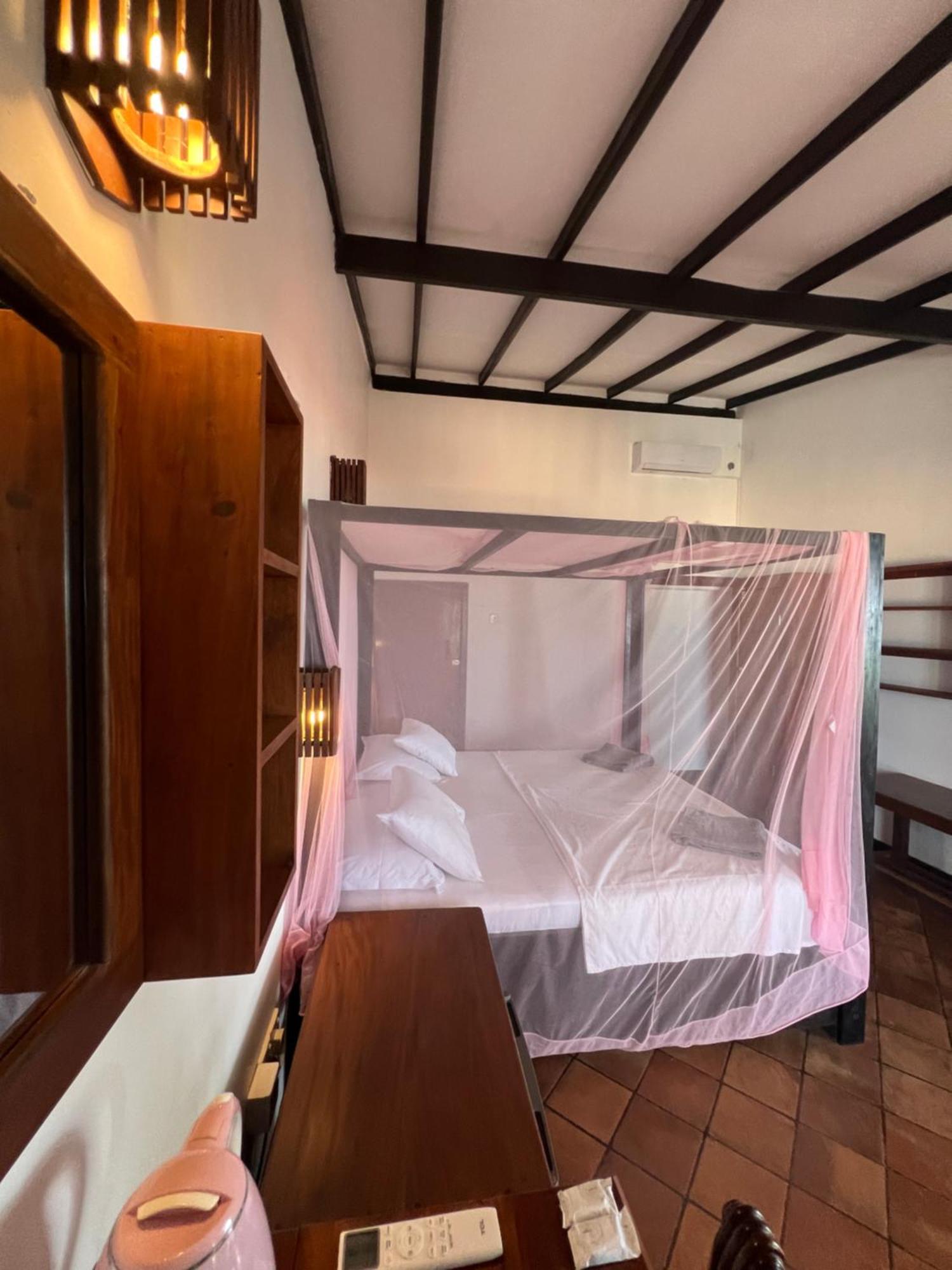 Bed and Breakfast Sailors' Bay Хиккадува Экстерьер фото